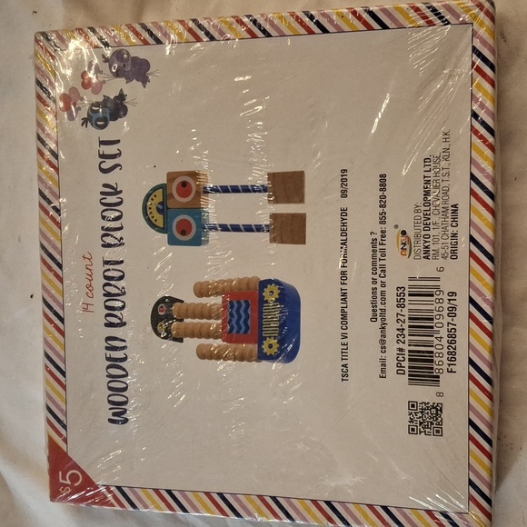 Wooden Robot Block Set - Picture 2 of 2